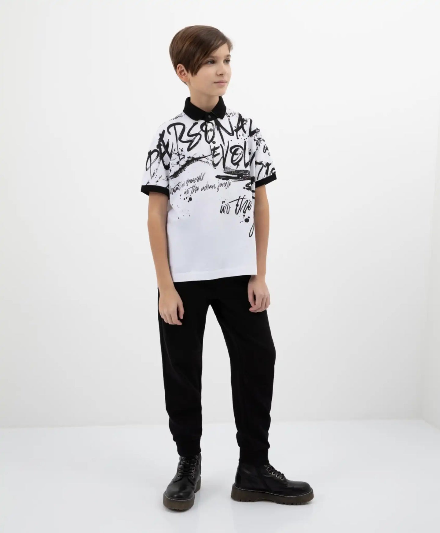 Pantaloni jogger Gulliver negri cu buzunare cu fermoar