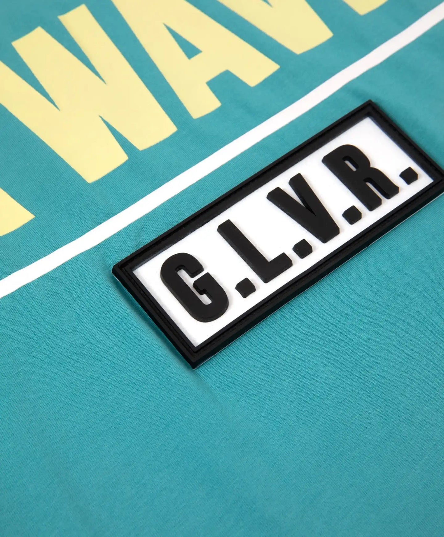 Tricou turcoaz cu mâneci lungi, Gulliver