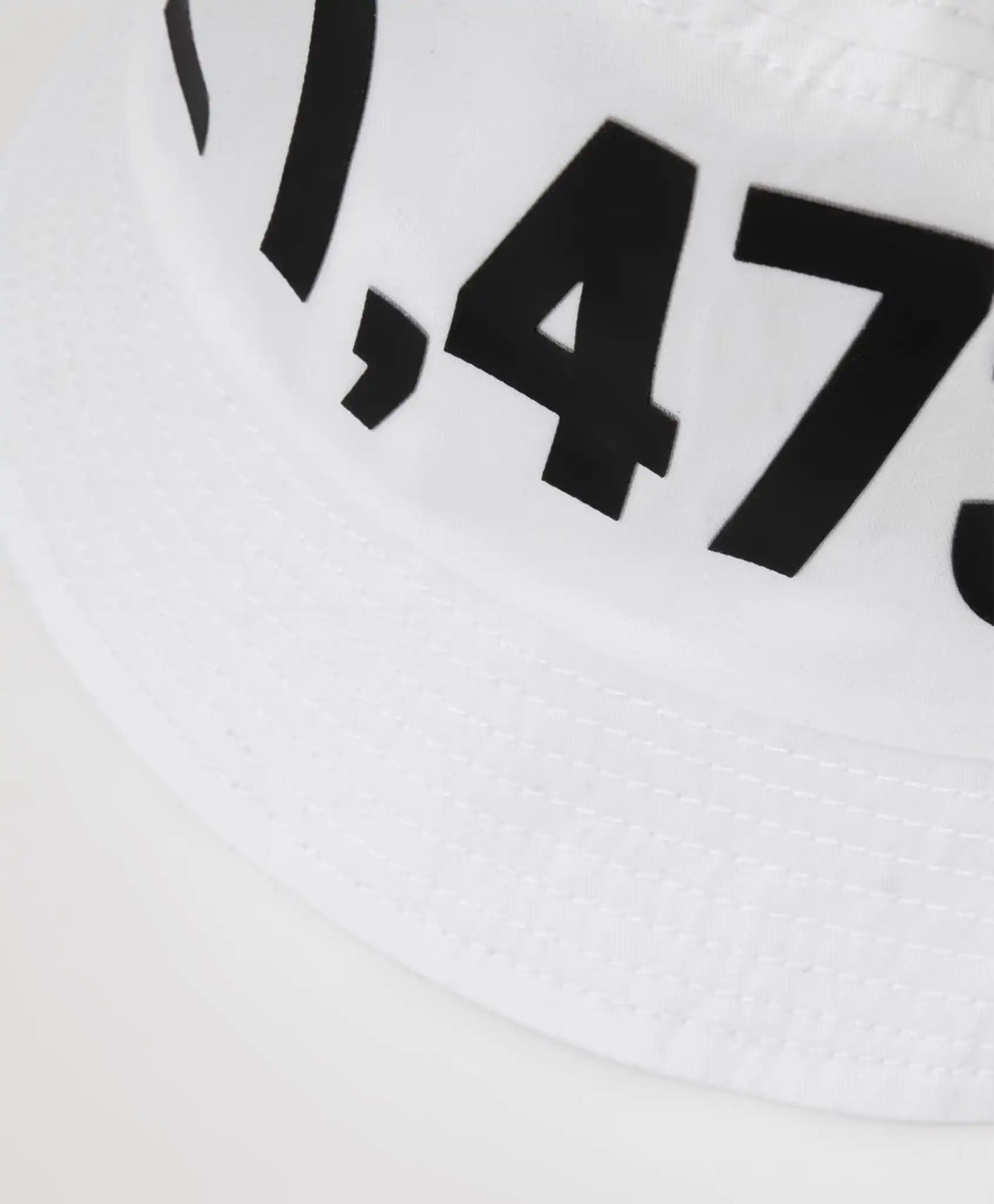 Panama cu inscripție contrastantă mare - albă, Gulliver