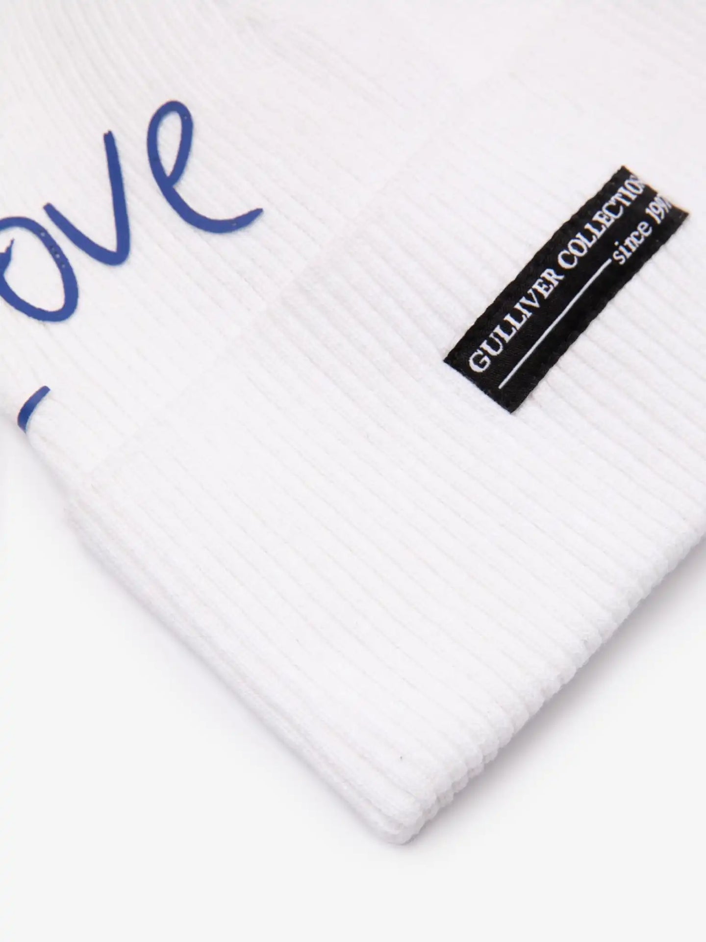 Căciulă cu imprimeu de litere viu colorate de la Gulliver