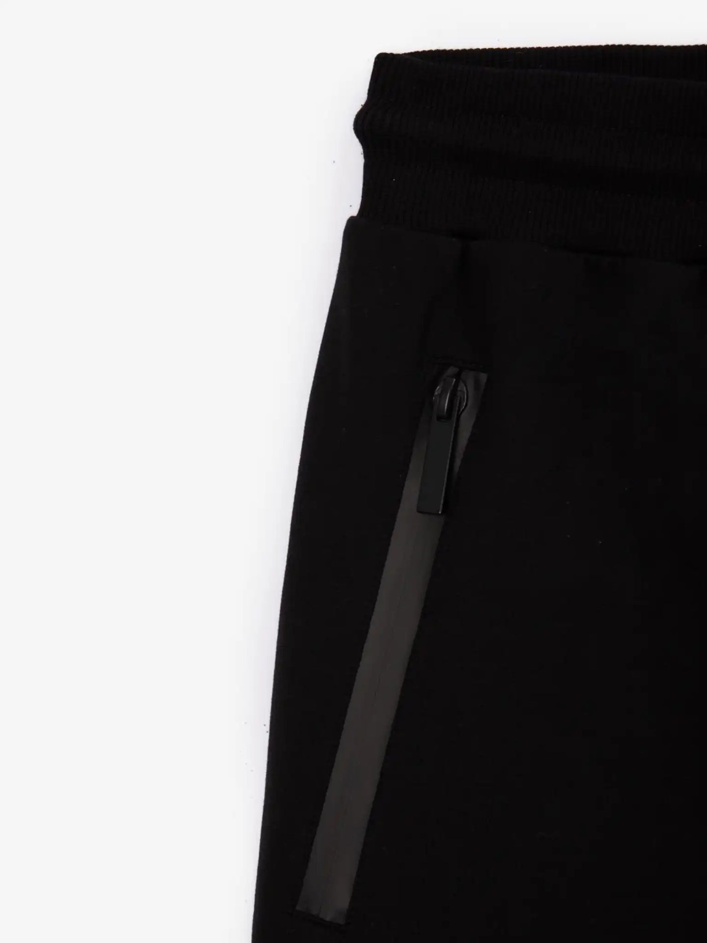 Pantaloni jogger tricot cu decorațiuni contrastante, Gulliver