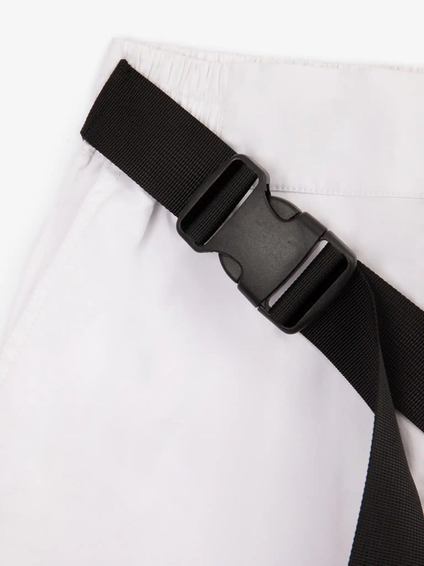 Pantaloni scurți din poplin cu decorațiuni negre, Gulliver