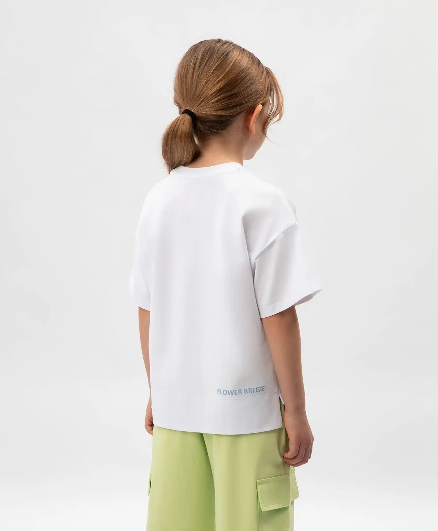 Tricou pentru fată cu imprimeu floral și decorațiune cu paiete, alb, Gulliver