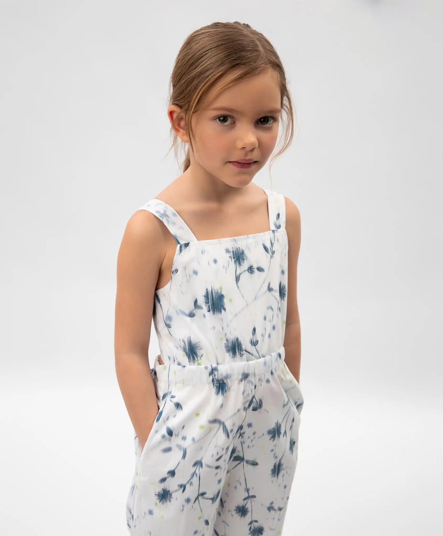 Salopetă albă cu motiv floral din poplin, Gulliver