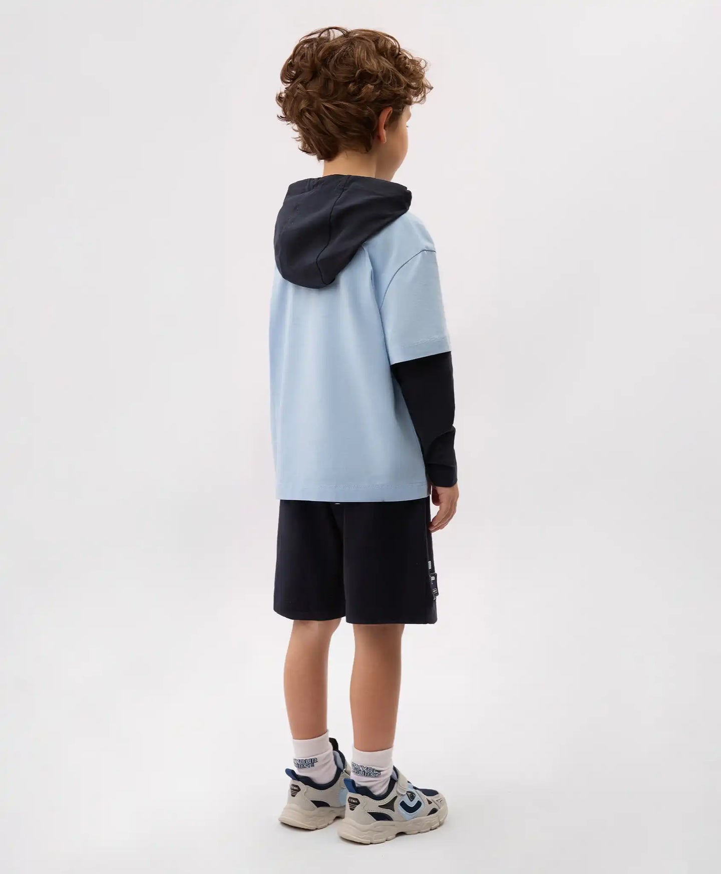 Longsleeve cu glugă pentru băieți cu imitație de straturi și imprimeu albastru Gulliver