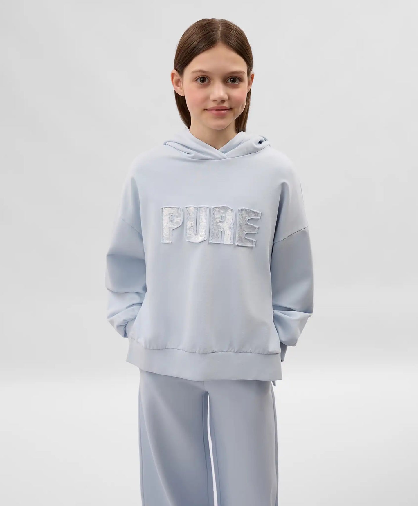 Hanorac cu glugă pentru fete cu siluetă moderat oversized și decorație din paiete transparente albastre Gulliver