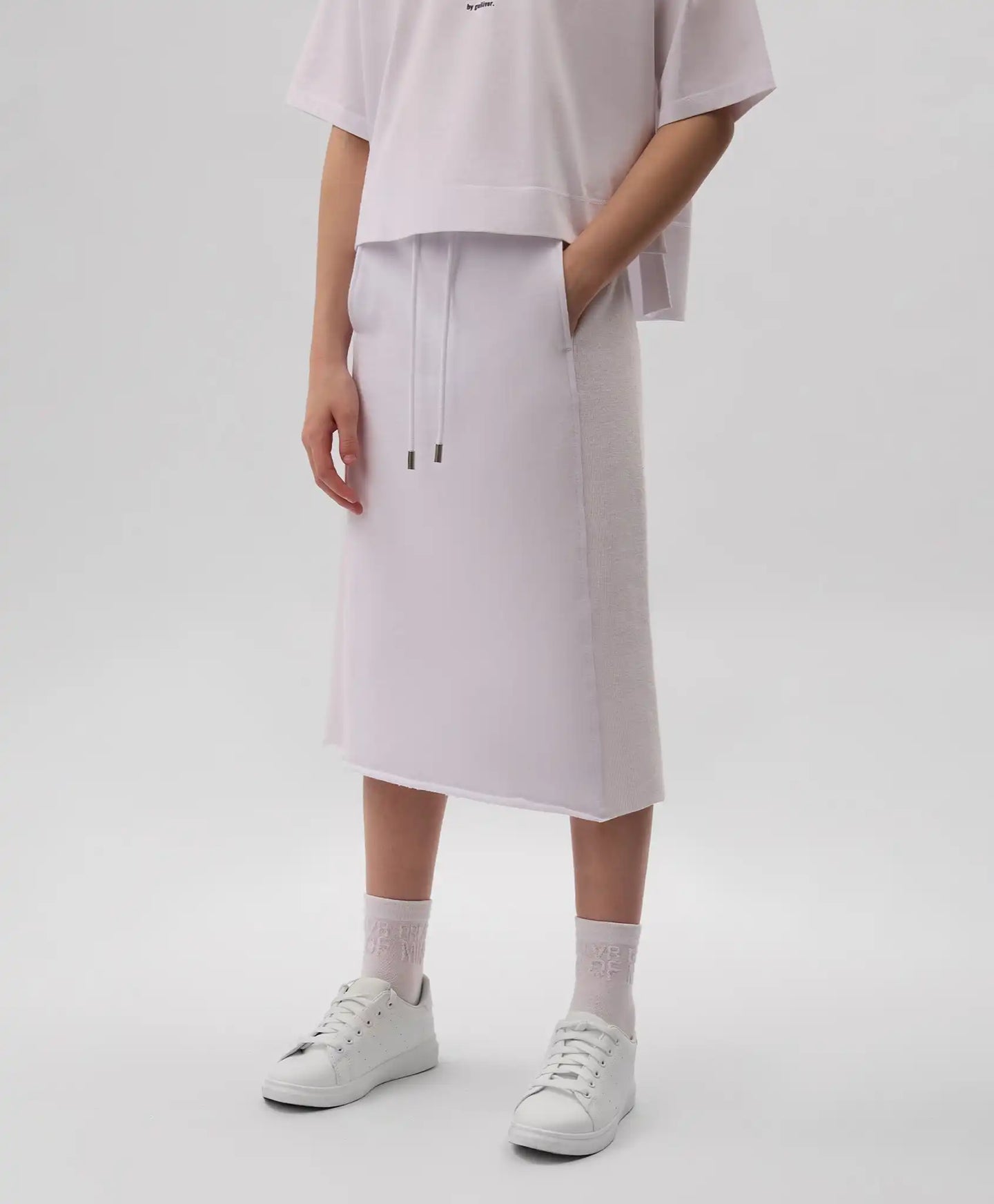 Fustă tricotată albă, cu talie medie și inserții reiate, Gulliver