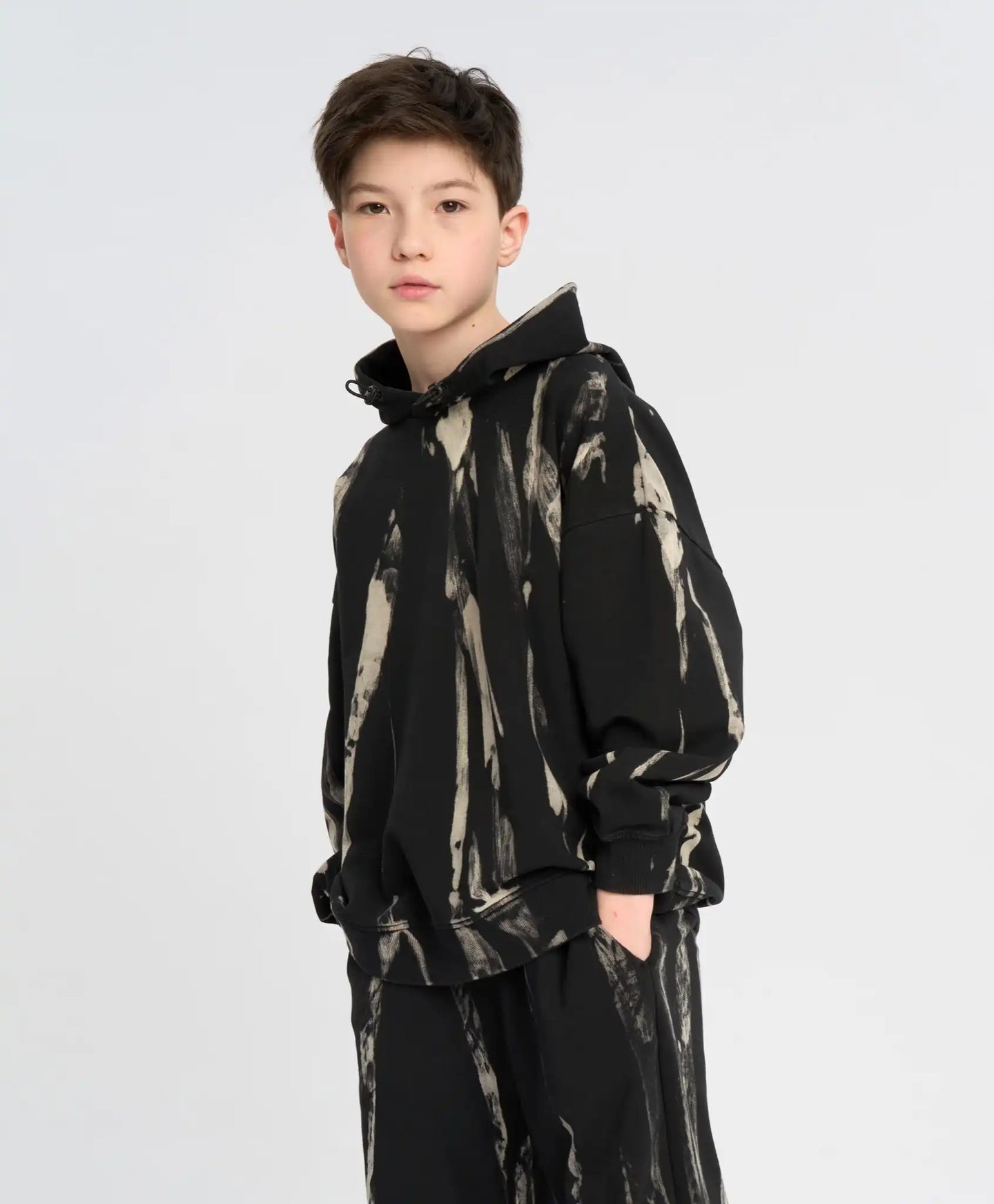 Hanorac pentru copii negru oversized cu glugă și efect tie-dye Button Blue