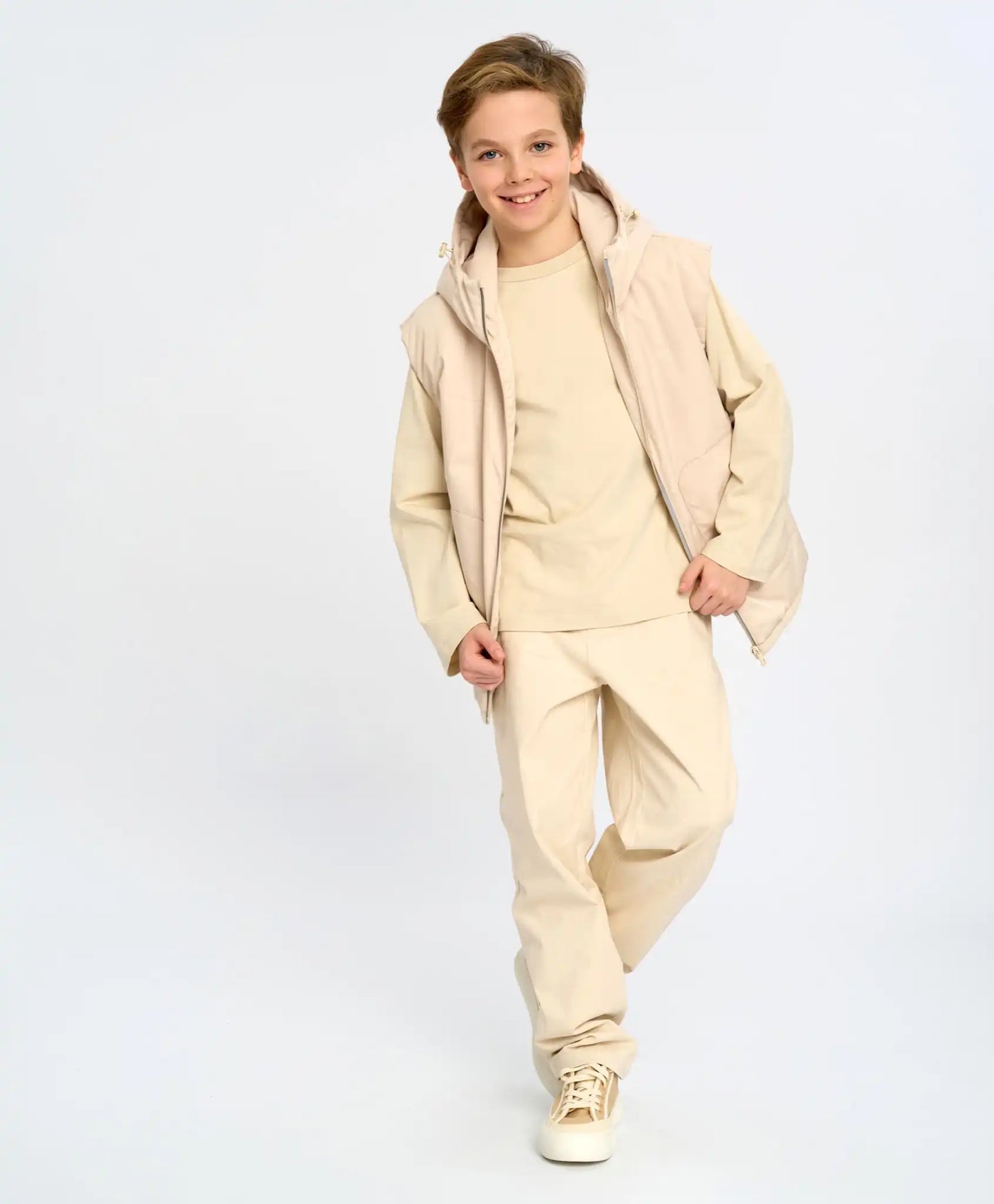 Vestă izolată pentru copii, cu glugă, alb-lăptos, Button Blue