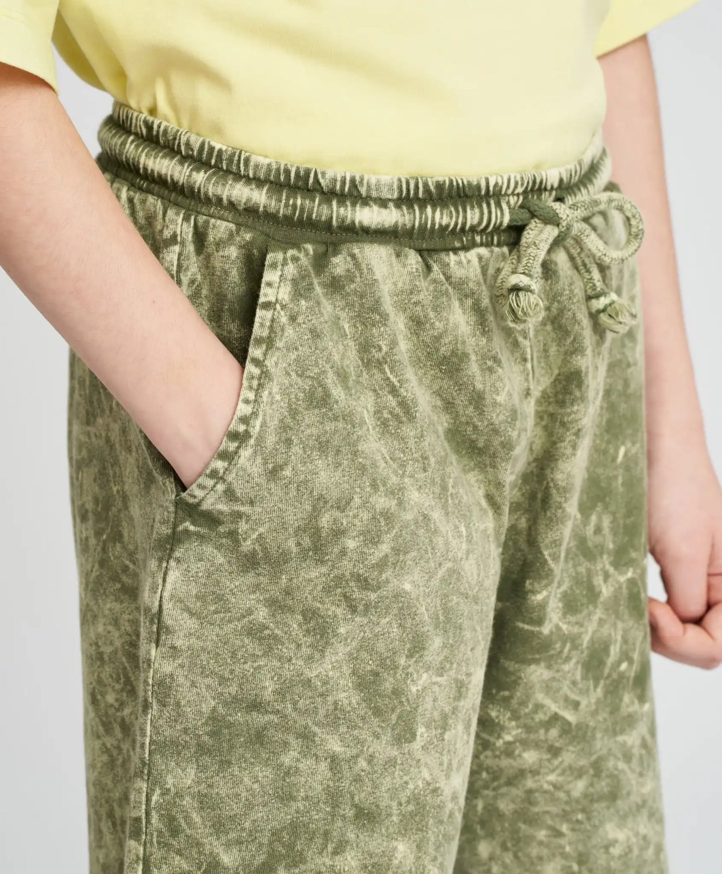 Pantaloni scurți pentru băiat, verzi, cu talie elastică, Button Blue