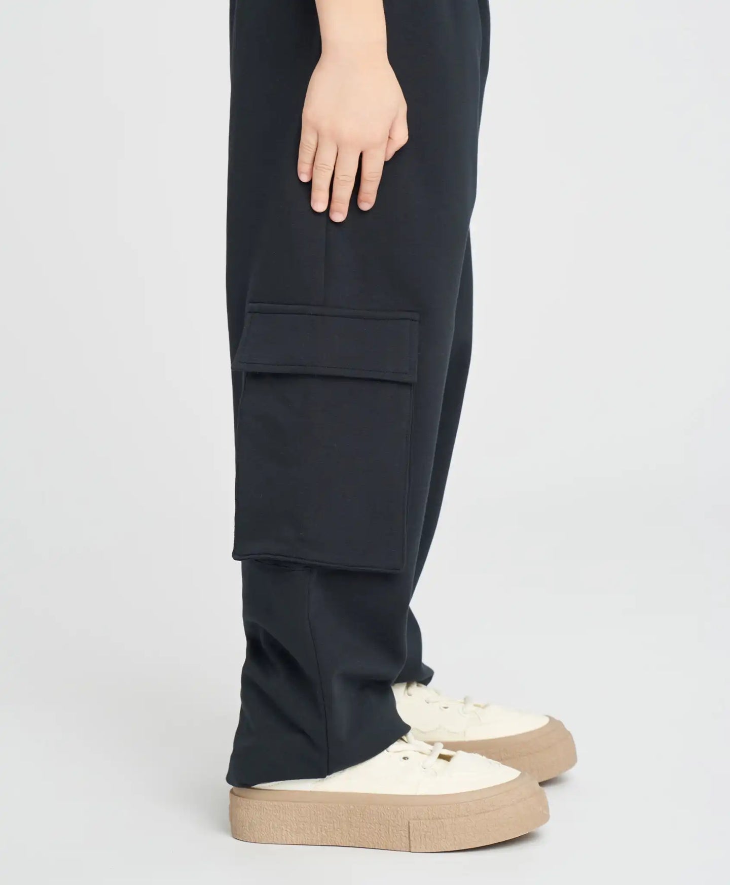 Joggeri cargo pentru copii, negri, cu buzunare, Button Blue