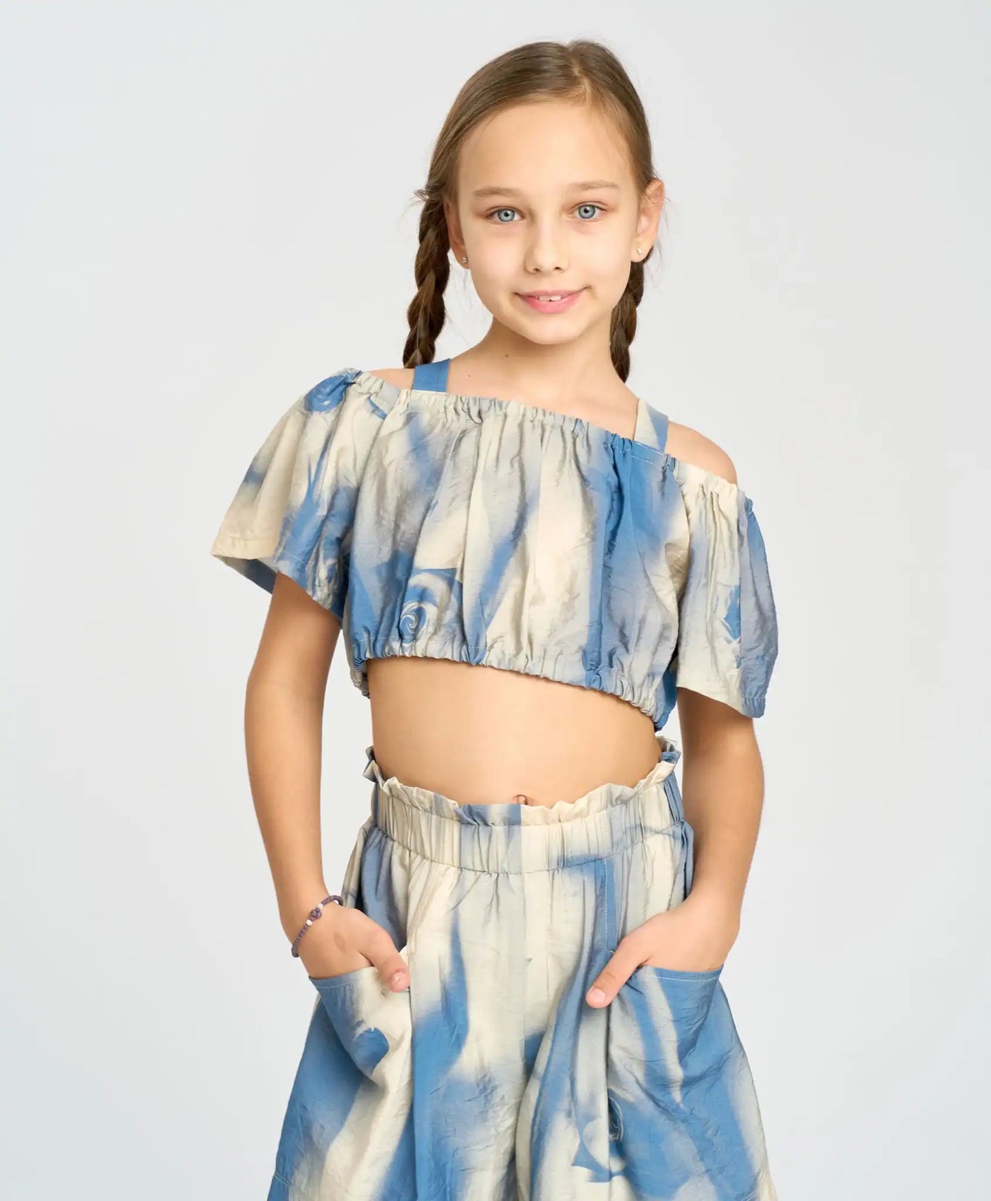 Top pentru fetiță cu bretele reglabil și mâneci drapate, multicolor, Button Blue