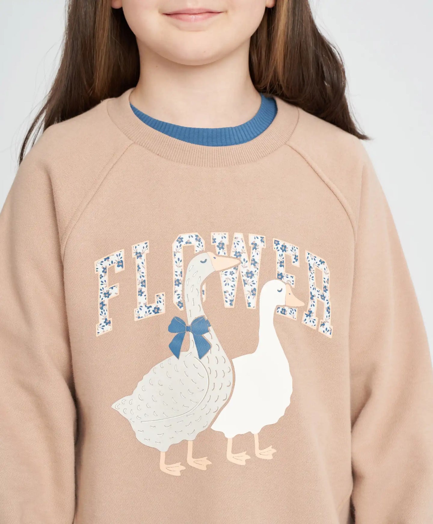 Hanorac pentru fete oversized bej cu imprimeu „Găște” Button Blue