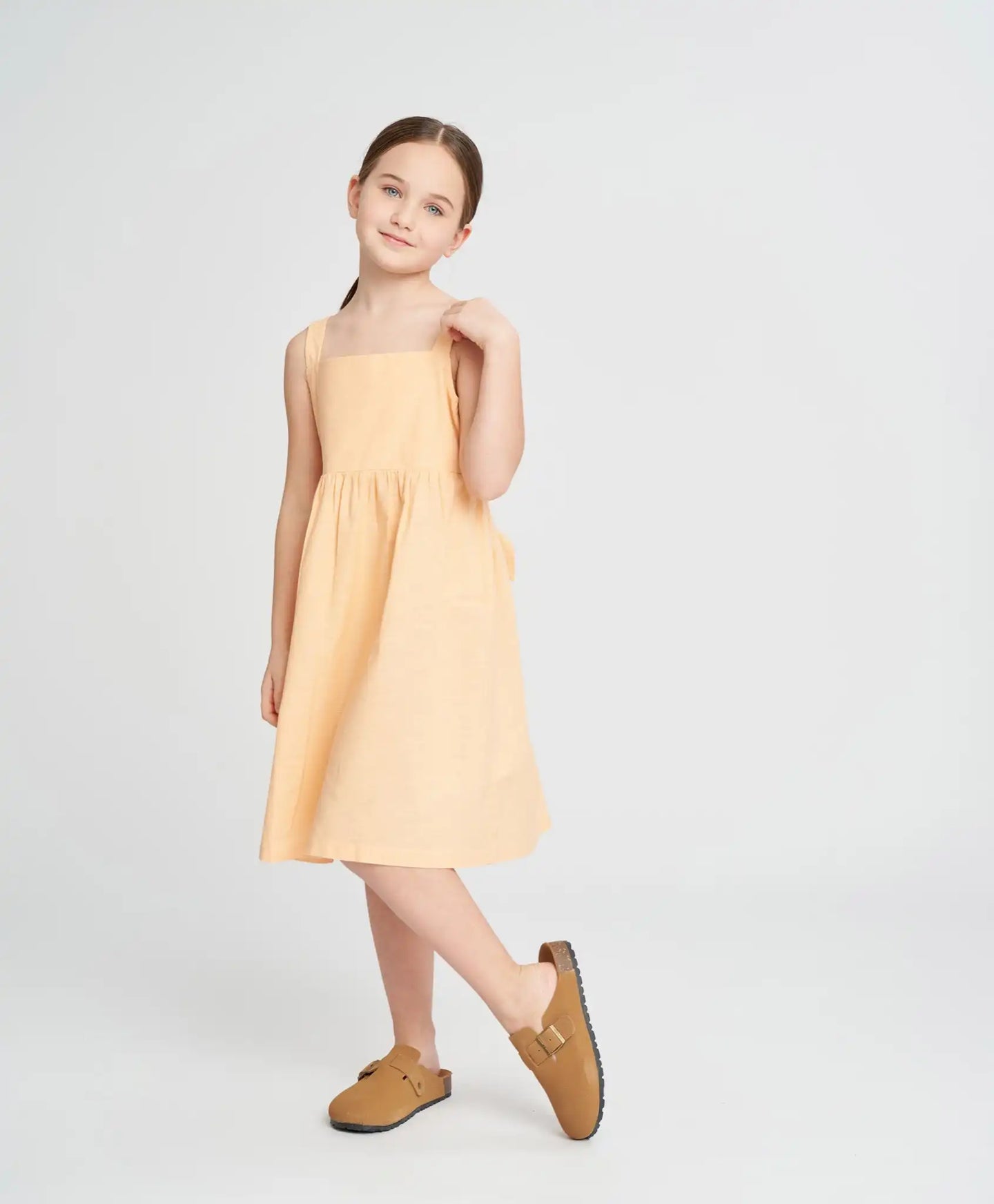 Sărafan din in cu bretele subțiri pentru fete, portocaliu, cu fundiță Button Blue