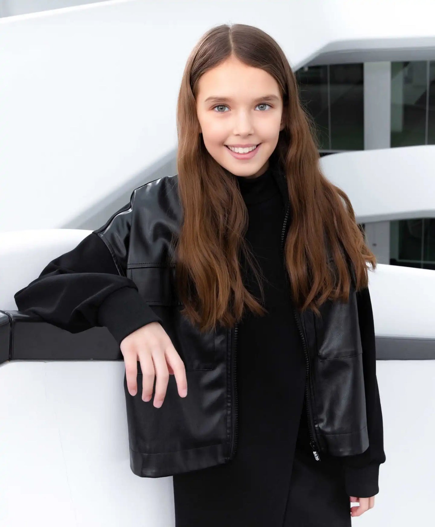 Hanorac cu fermoar și buzunare mari, negru, Gulliver