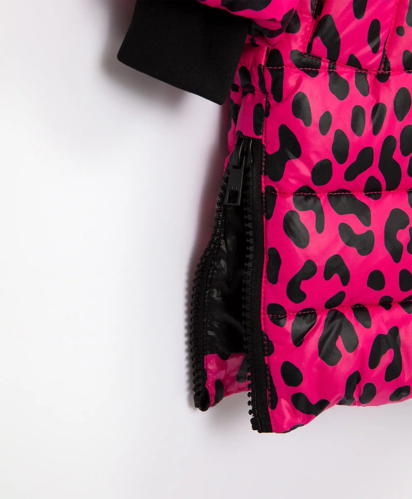 Palton roz cu blană artificială de la Gulliver