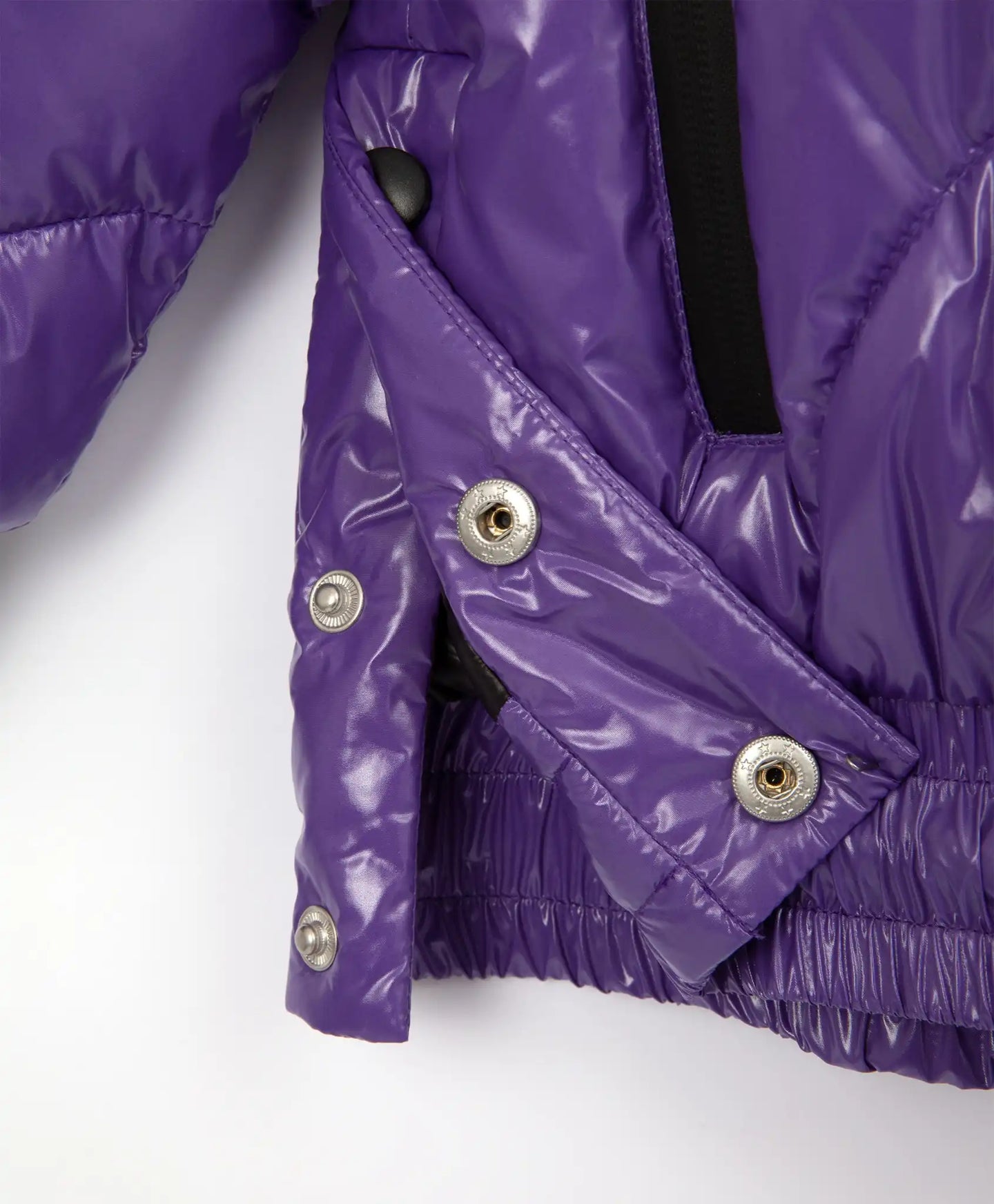 Geacă lila, strânsă de la Gulliver