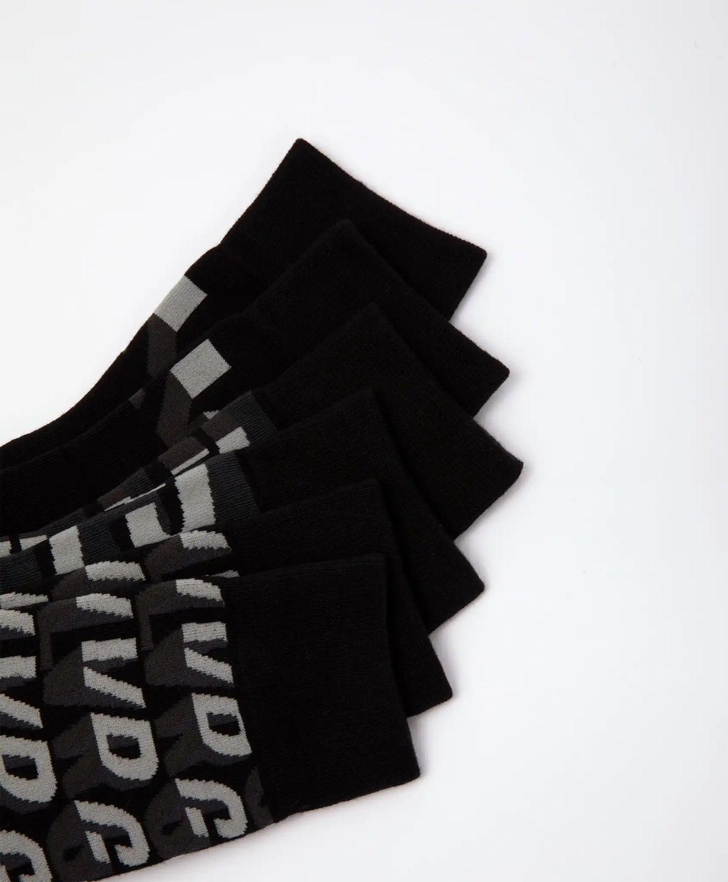 Șosete negre cu imprimeu, Gulliver