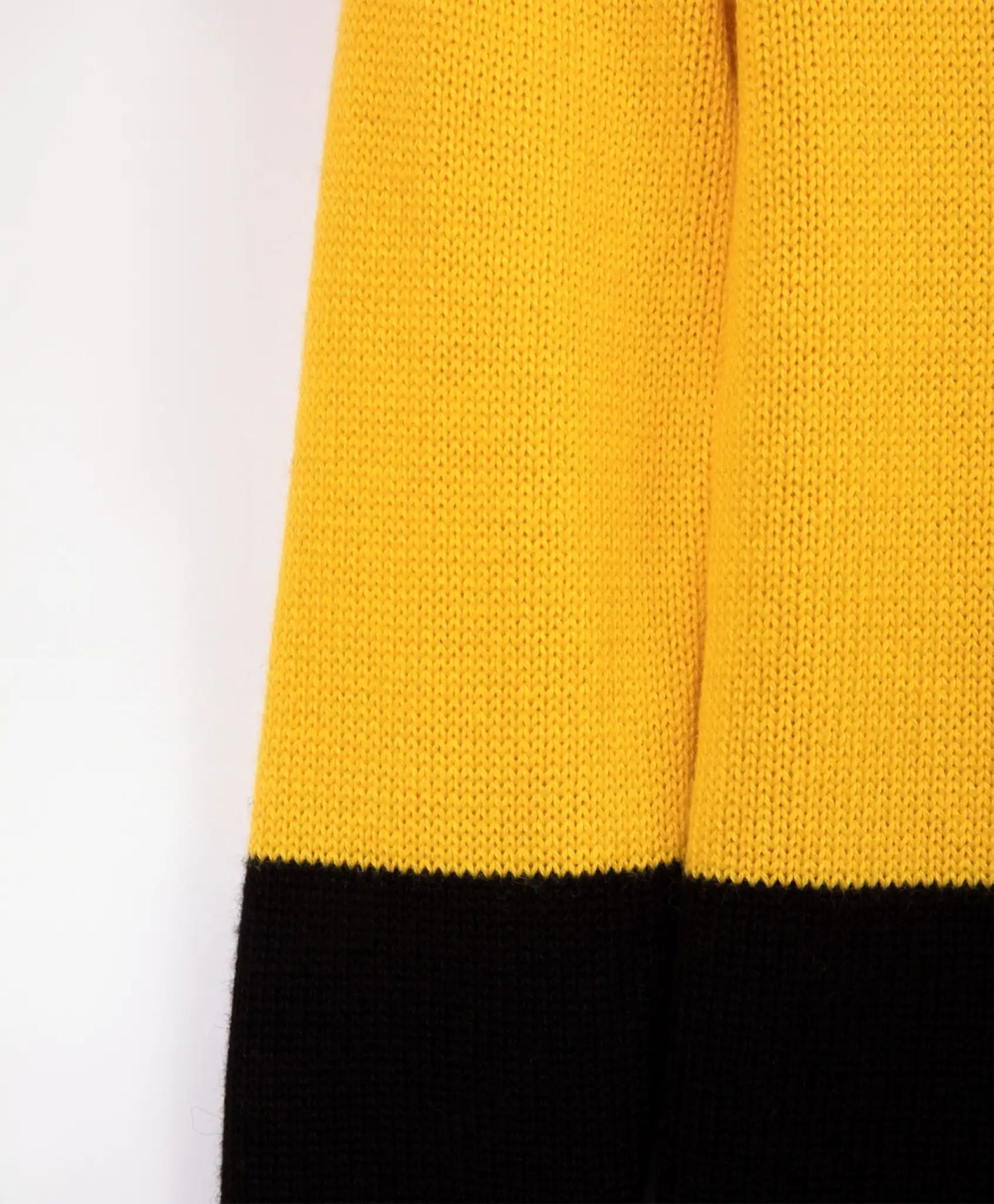 Pulover tricotat galben, Gulliver