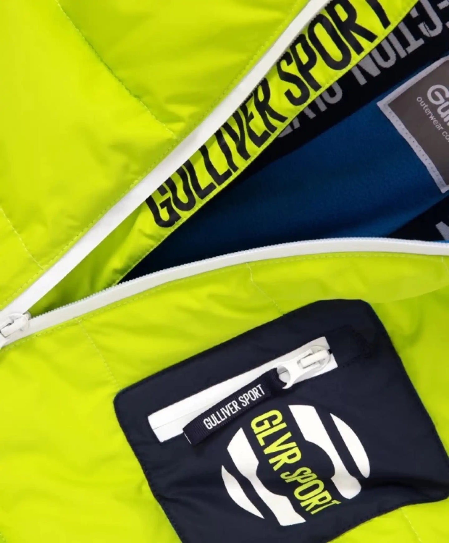 Geacă de iarnă pentru băiat din material rezistent la apă Gulliver