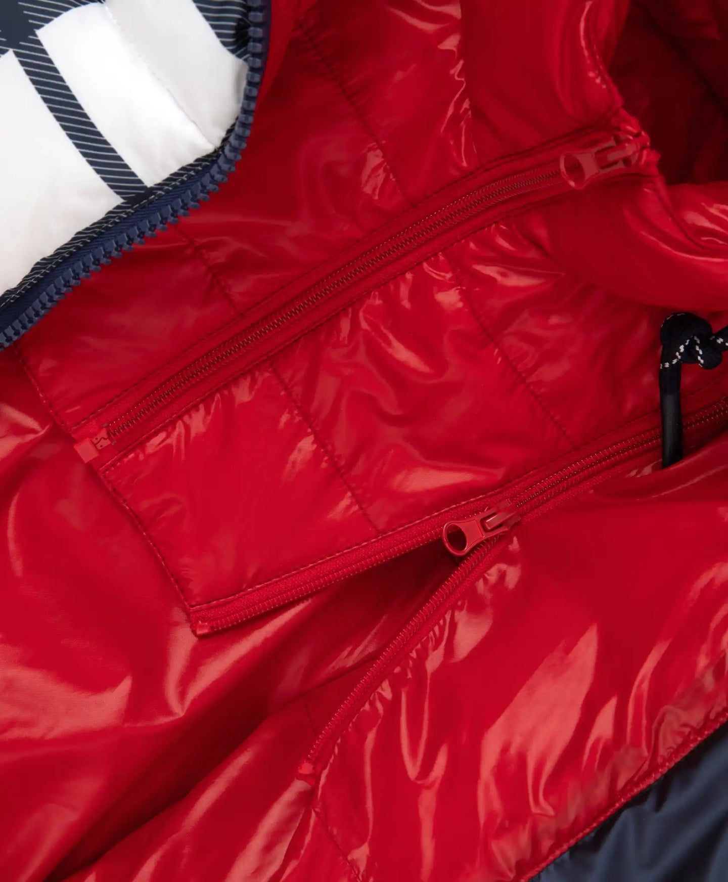 Geacă semilung cu căptușeală matlasată și guler detașabil cu glugă în carouri pentru fete, Gulliver