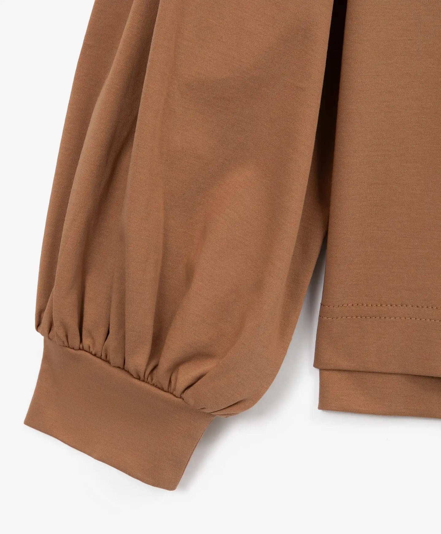 Longsleeve tricotat cu mâneci voluminoase și imprimeu maro pentru fete Gulliver