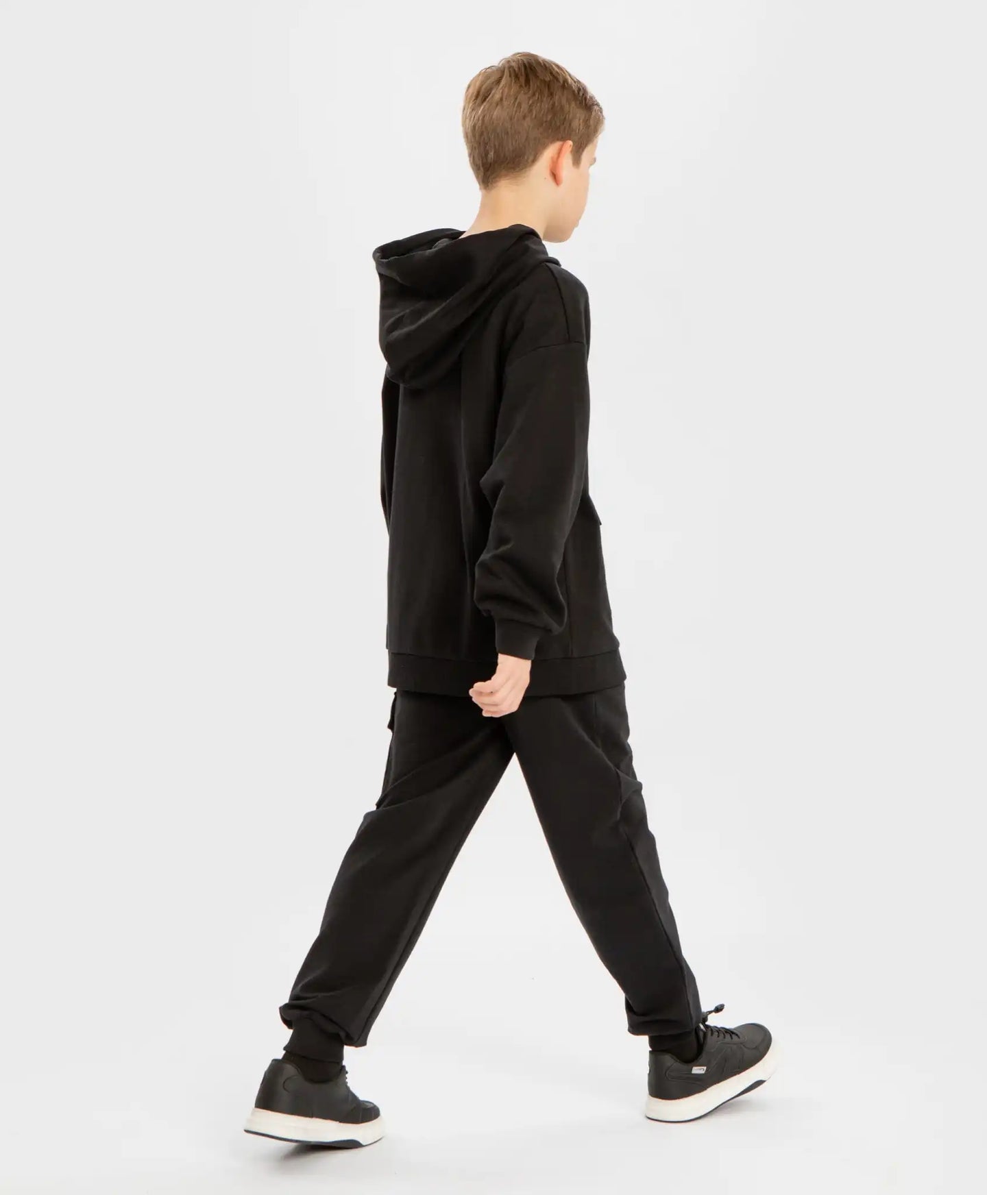 Joggeri cargo, cu trei buzunare și talie elastică, negri, pentru băiat, Button Blue