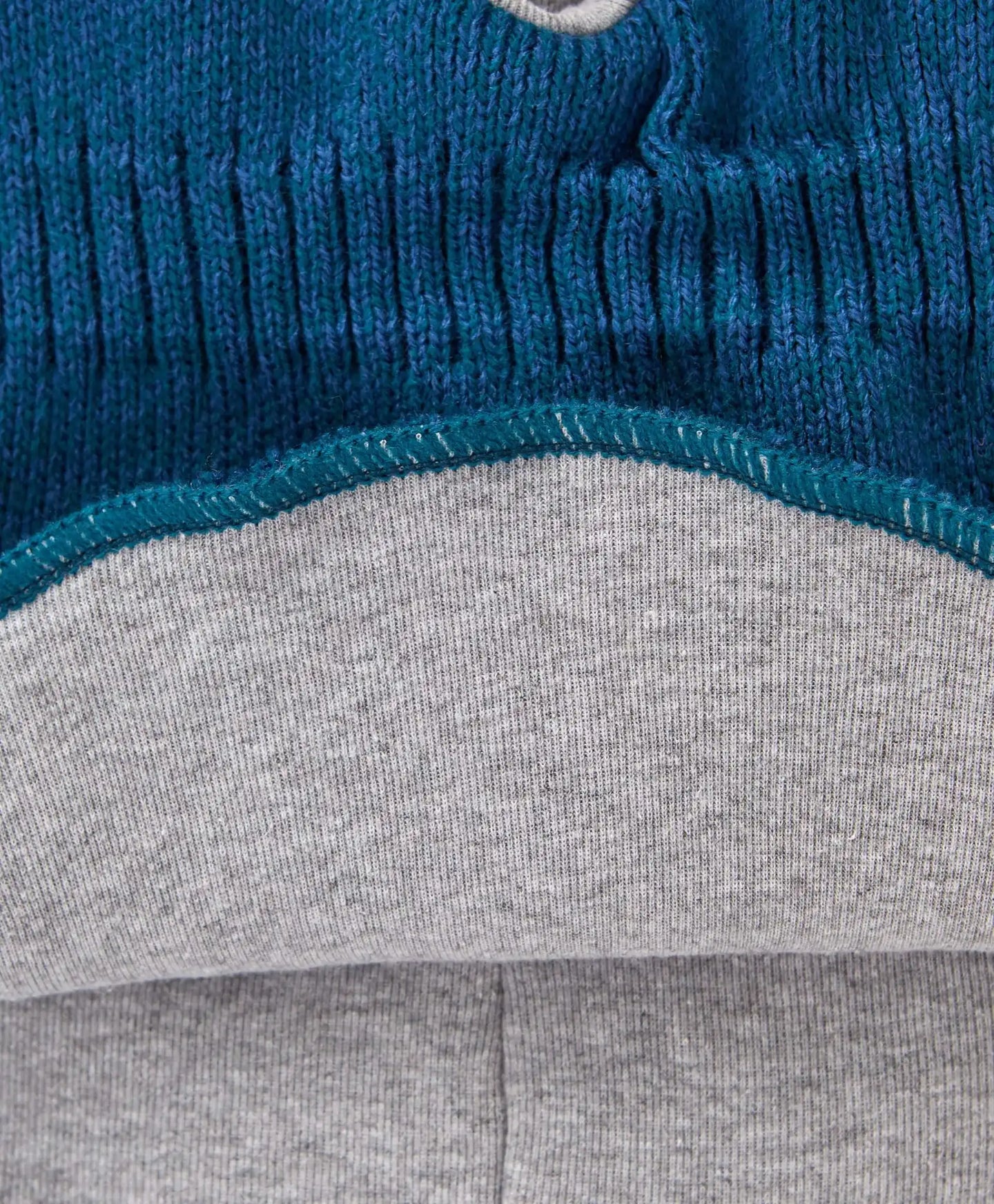 Balaclava căptușită cu pompon albastră pentru copii Button Blue