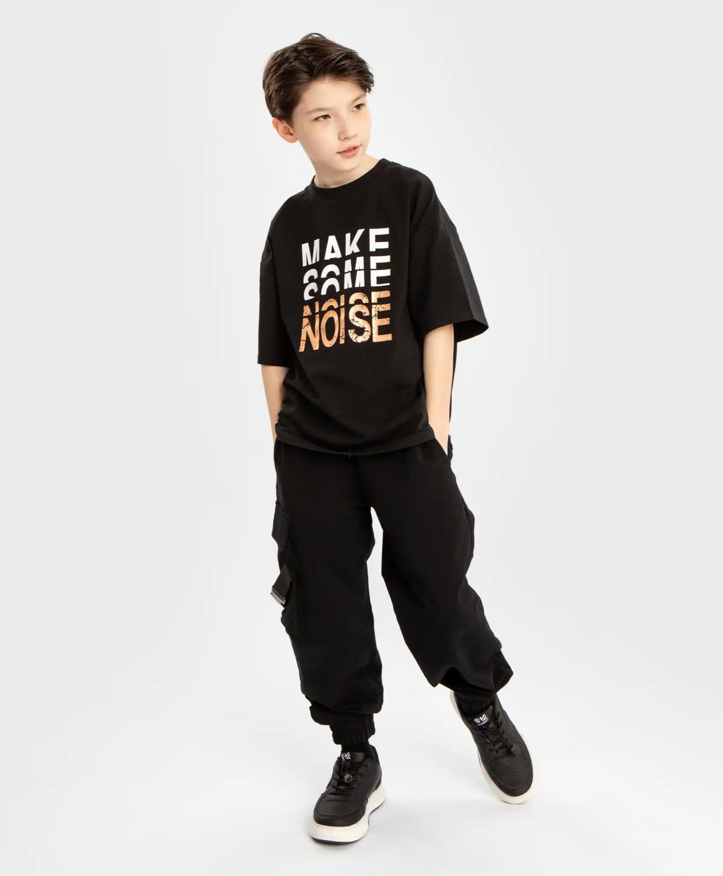 Tricou cu mâneci scurte și imprimeu metalizat negru pentru băieți Button Blue