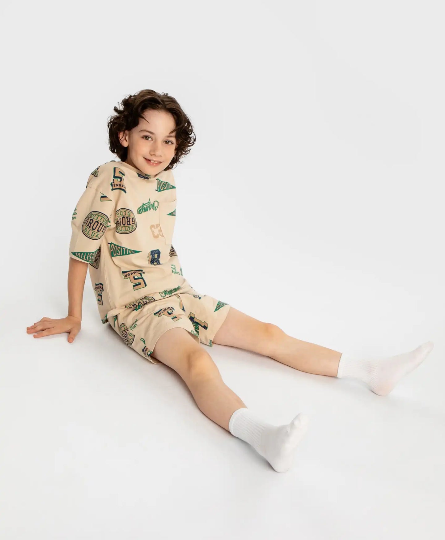 Pijamale cu pantaloni scurți și tricou cu imprimeu, bej, pentru băiat, Button Blue