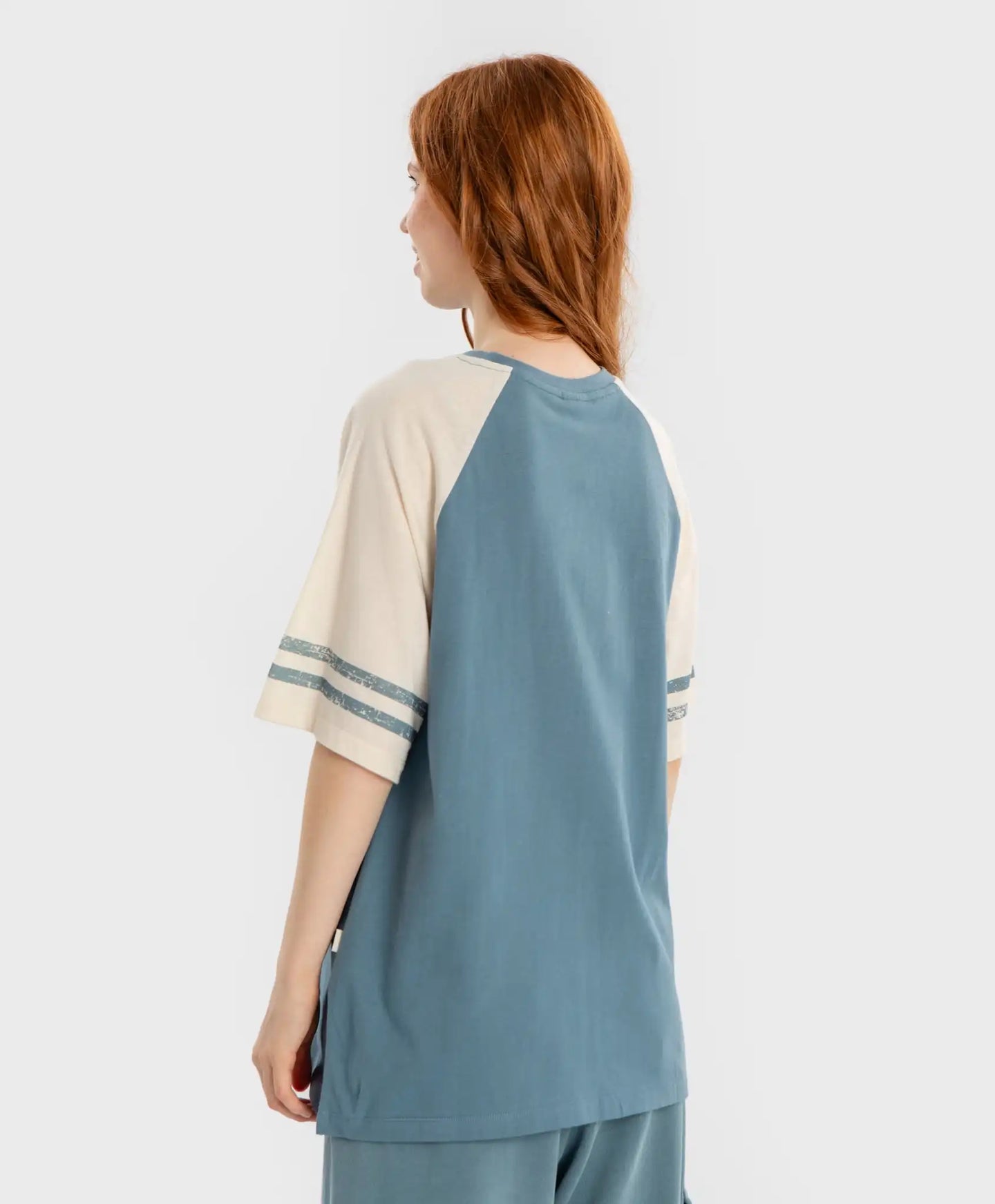 Tricou cu mâneci scurte și imprimeu reliefat multicolor pentru fete Button Blue