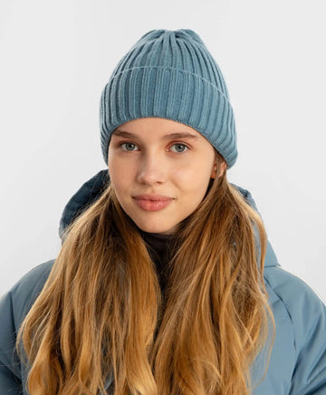 Căciulă tricotată cu tiv albastru deschis pentru copii Button Blue