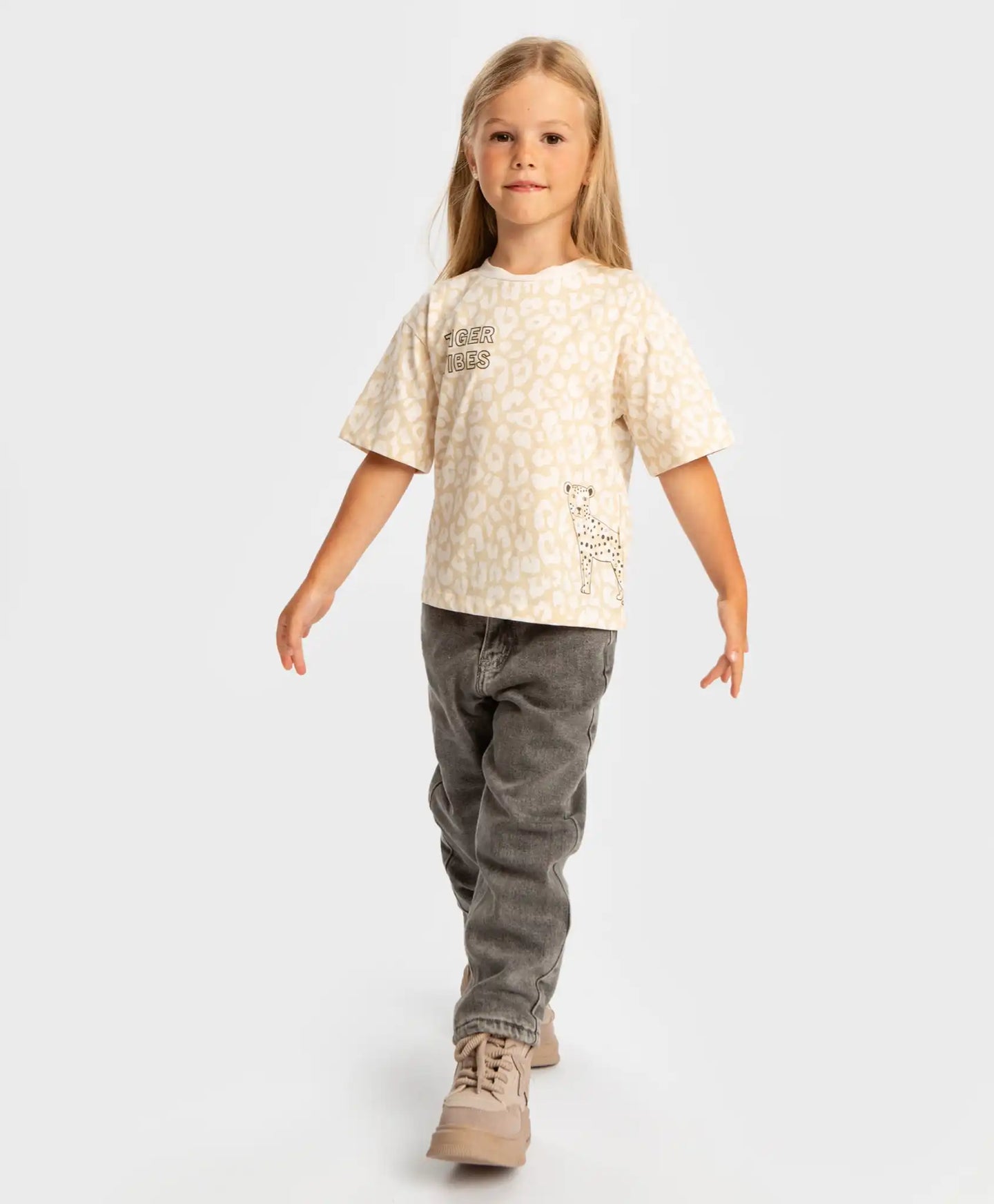 Tricou cu mâneci scurte și imprimeu leopard bej pentru fete Button Blue