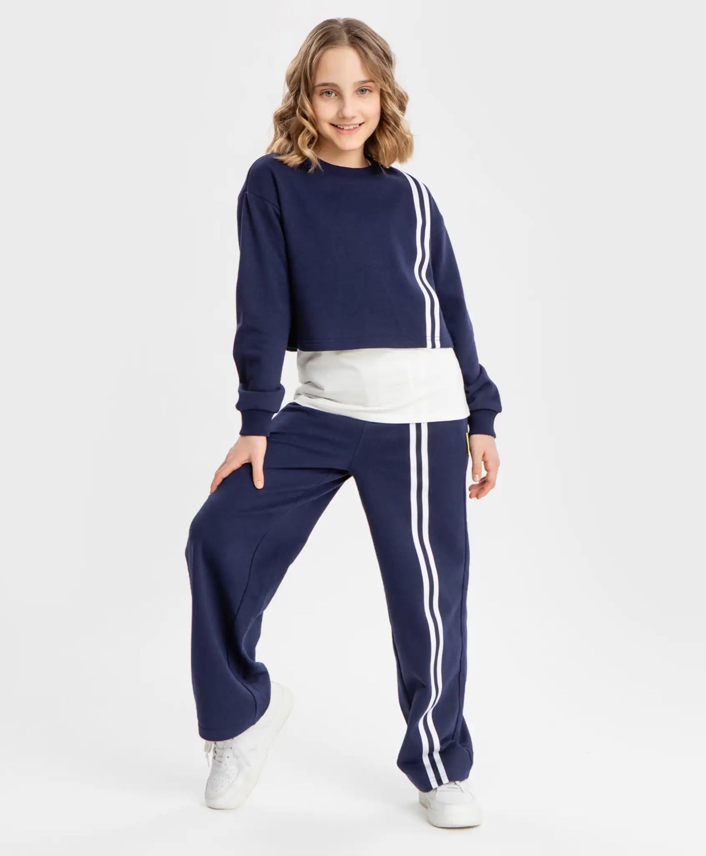 Pantaloni largi, cu dungi laterale, albaștri, Button Blue