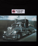 Черна тениска с фотопринт и емблеми Gulliver