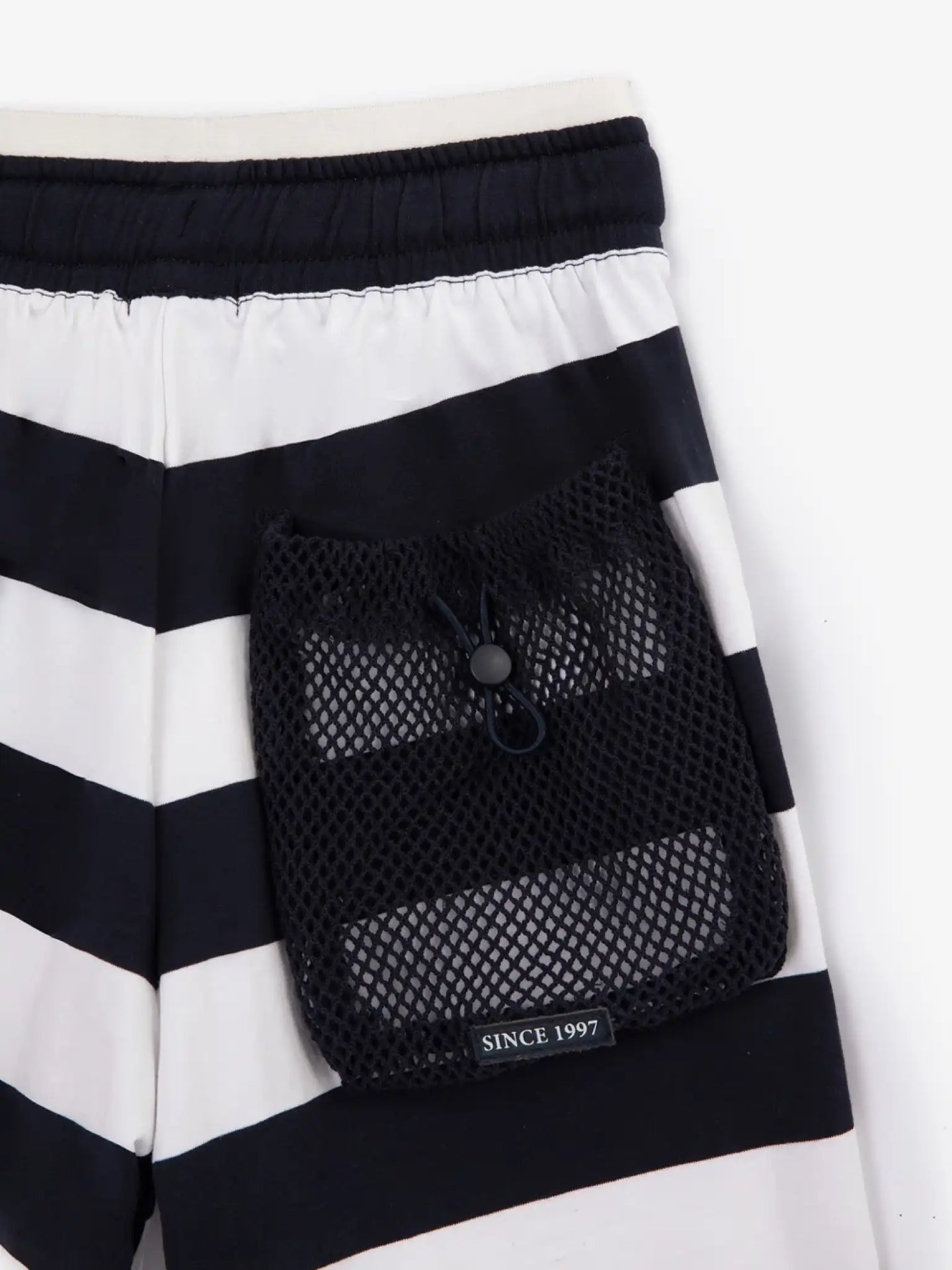 Pantaloni scurți tricot cu dungi și buzunar din plasă, Gulliver