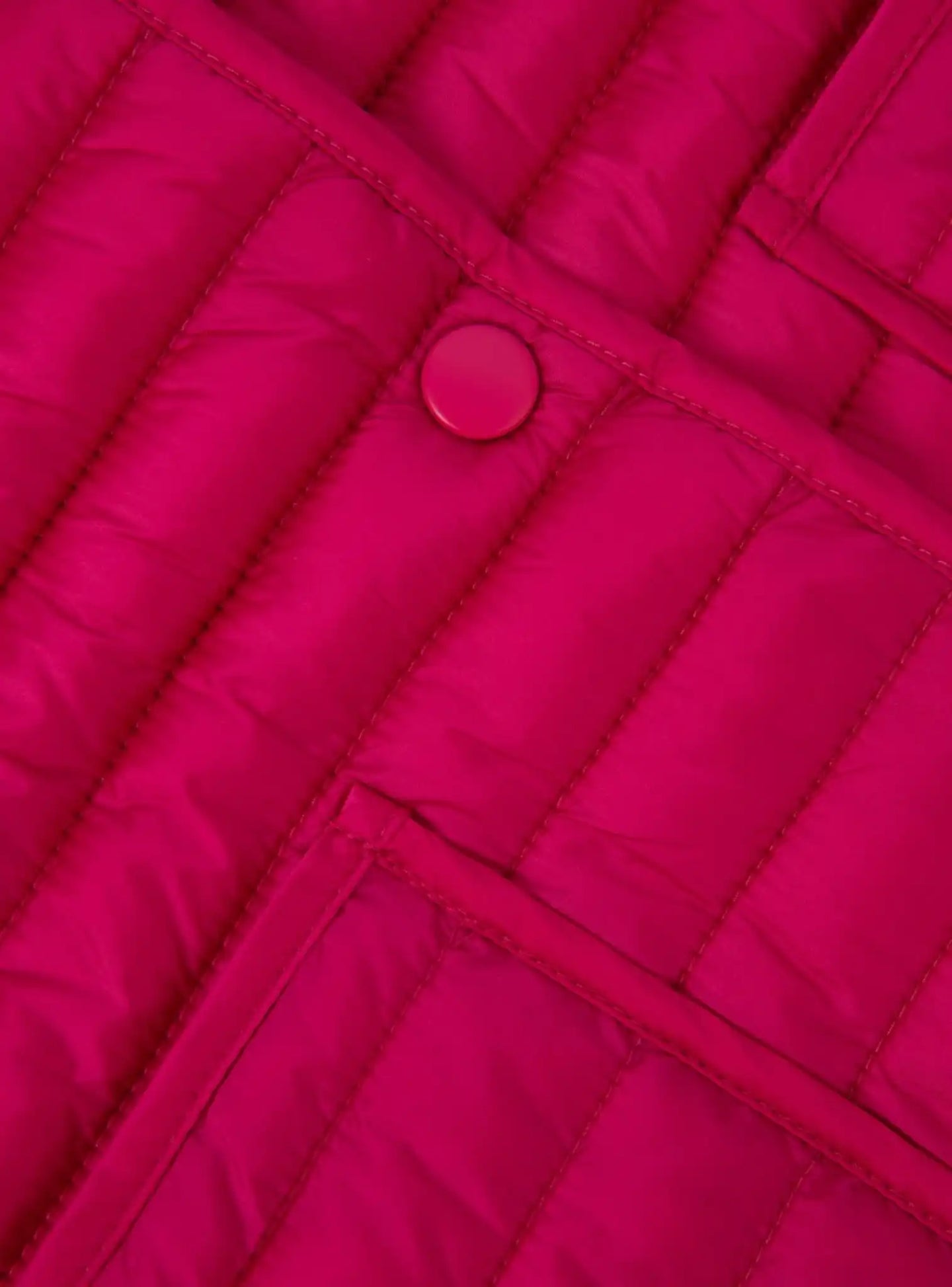 Geacă matlasată cu glugă de la Gulliver