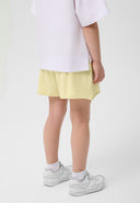 Жълти шорти от трикотаж с колан на ластик от Gulliver