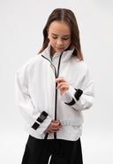 Бяла ветровка от влагоустойчив шушляк от Gulliver