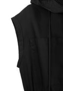 Скъсен черен елек с предно закопчаване от Gulliver