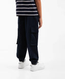 Pantaloni tip jogger din poplin cu buzunare cargo pentru băiat, albastru, Gulliver.