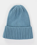 Căciulă tricotată cu tiv albastru deschis pentru copii Button Blue