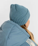 Căciulă tricotată cu tiv albastru deschis pentru copii Button Blue