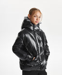 Geacă de iarnă pentru fată, matlasată, cu puf artificial, din material impermeabil lucios, neagră Gulliver