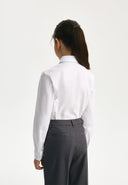 Бяла училищна блуза с втален силует от Gulliver